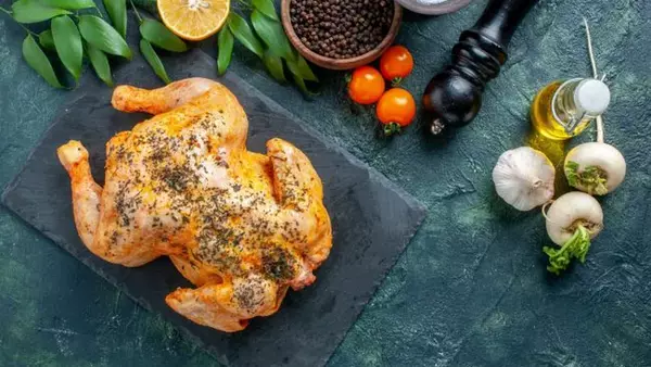 Как готовить знаменитую во всем мире «курицу нищего»: пошаговый р...