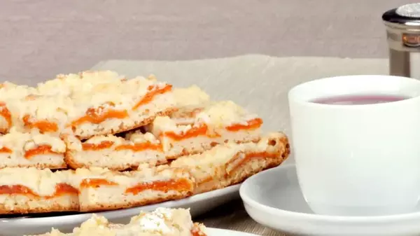 Пирог с абрикосами и творогом: как приготовить самый летний десерт