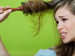 Beauty-лайфхак: как усмирить пушистые волосы