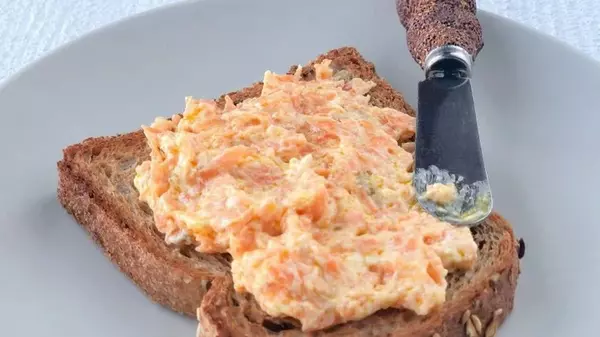 Морковно-сырная намазка: необычный рецепт вкусной закуски