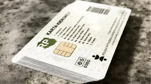 Код 95 и чип-карта для международных водителей: почему выгодно оформлять в Польше