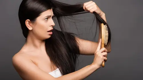 Как стимулировать рост волос: парикмахеры назвали эфирное масло №1