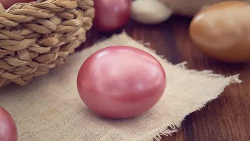 Как сделать розовые яйца на Пасху: перламутровый эффект, которого...