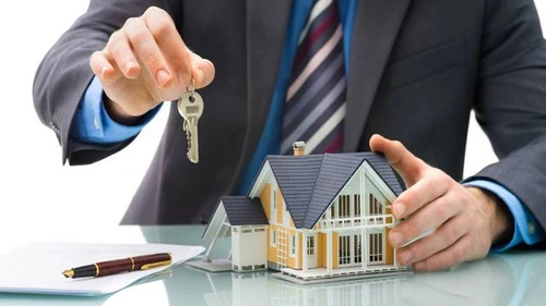 Що краще: побудувати чи купити будинок