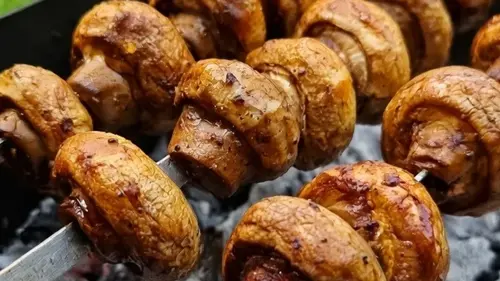 Сочные грибы на мангале — рецепт, который превращает обычный пикн...