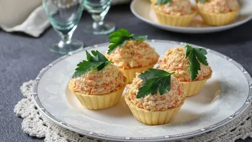 Тарталетки с морковью яйцами и сыром: идея интересной закуски для...