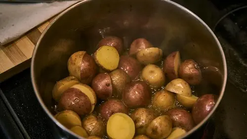 Как сделать вареную картошку намного вкуснее: повара раскрыли про...