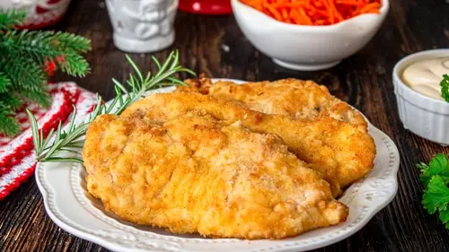 Куриные отбивные в сырно-луковом кляре: интересный рецепт