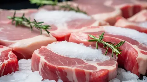 Как правильно и быстро разморозить мясо: эксперты назвали лучшие ...
