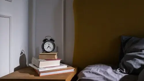 Никогда не ложитесь спать в это время: врачи объяснили, чем это г...
