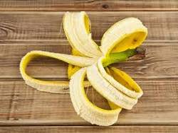 Применение банановой кожуры в быту и народной медицине