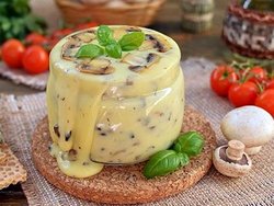 Домашний плавленый сыр с шампиньонами (рецепт, видео)