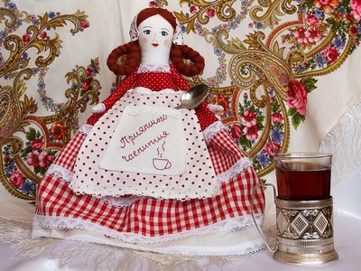 Как самостоятельно сшить куклу на чайник: быстро, красиво, недорого