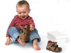 Выбираем обувь для малыша