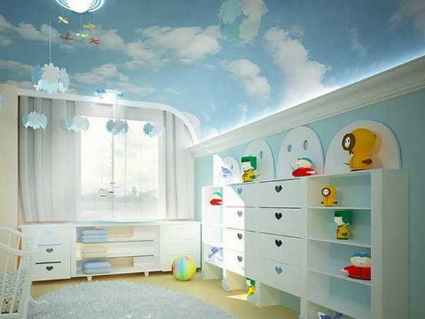 ​Потолок в детской комнате