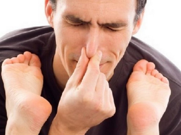 Как можно избавиться от запаха ног