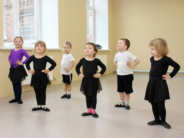 Как выбрать танцевальный кружок для ребенка?