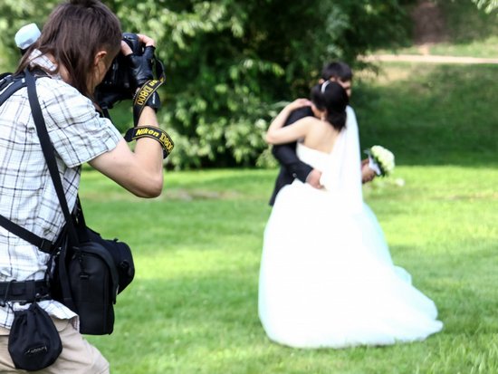 Как выбрать профессионального свадебного фотографа?