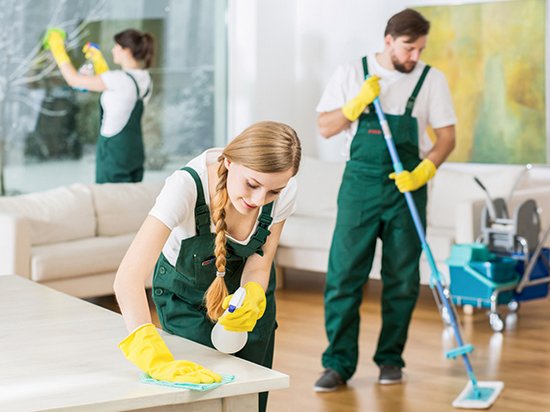 Преимущества клининговых услуг по уборке квартиры