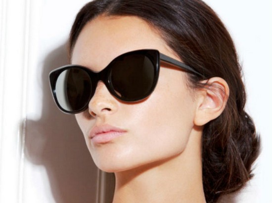 Солнцезащитные очки: как выбрать, с чем носить