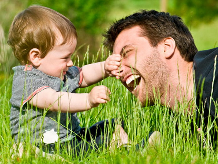 Ученые выяснили, какую роль играет отец в жизни ребенка