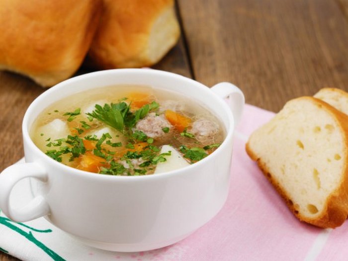 Как приготовить овощной суп с фрикадельками?