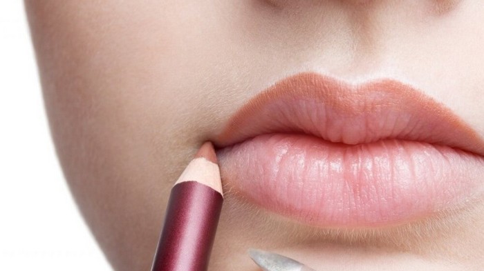 Инструкция: как правильно красить губы