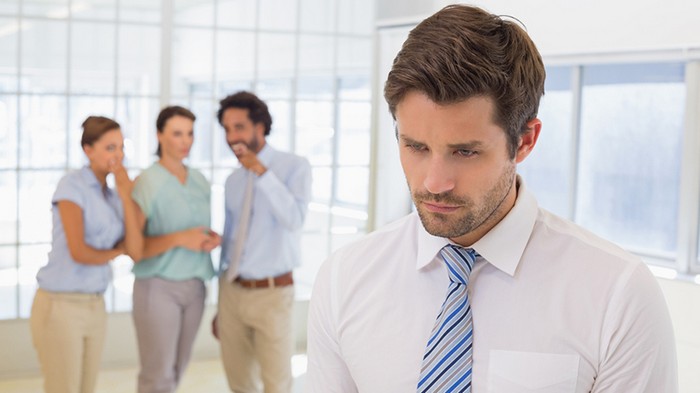 9 тем, которые не следует обсуждать с коллегами