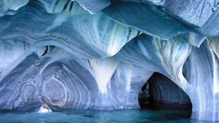 6 красивейших морских пещер мира